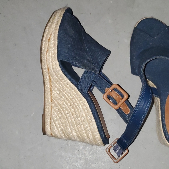 Sandals - Picture 4 of 4